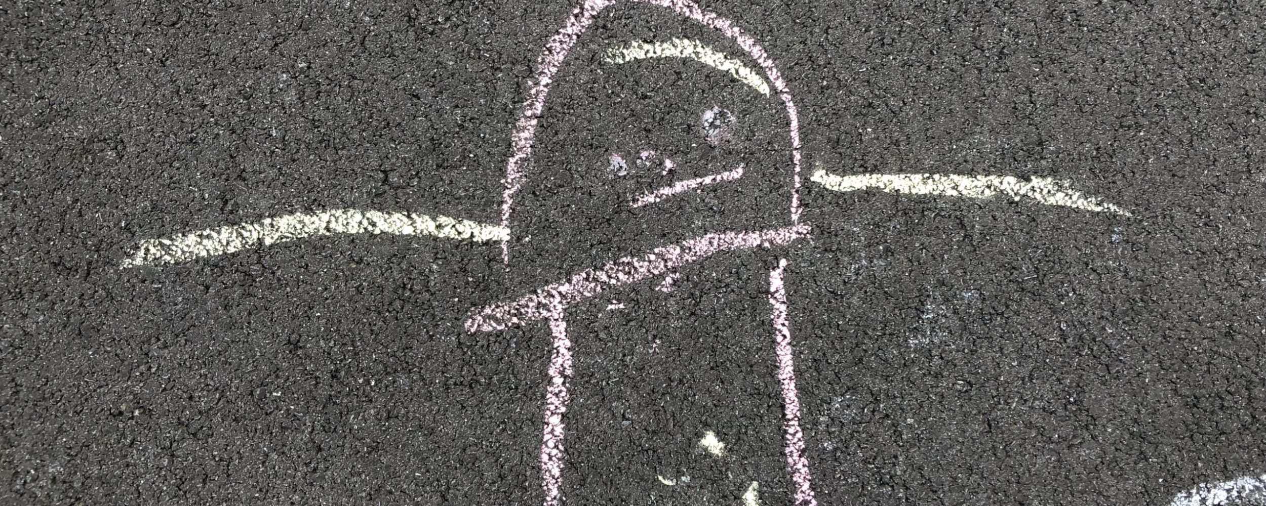 Kinderzeichnung_Strassenkreide